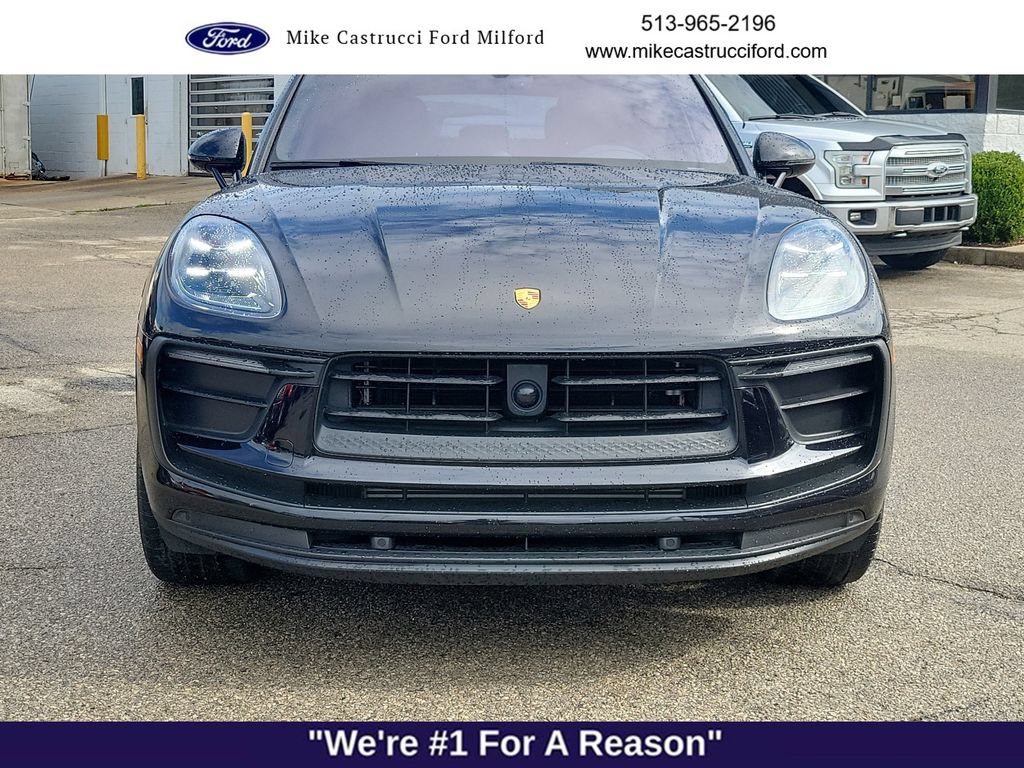 Used 2024 Porsche Macan AWD/4WD image 8