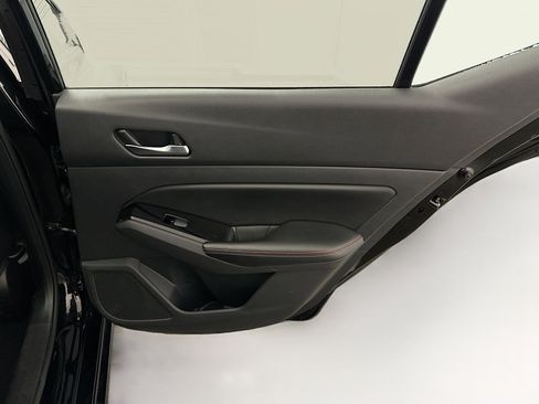 Used 2024 Nissan Altima 2.5 SR image 30