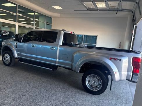 Certified 2021 Ford F450 Lariat w/ Lariat Ultimate Package AWD/4WD image 4