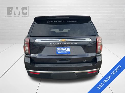 Used 2023 Chevrolet Suburban LT image 6