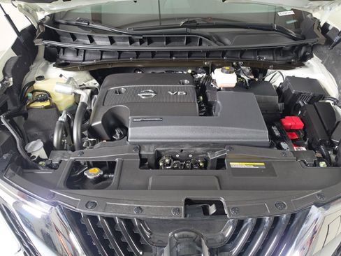 Used 2016 Nissan Murano Platinum w/ Platinum Technology Package AWD/4WD image 13