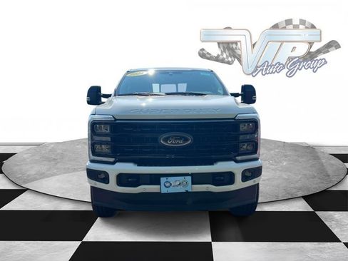 Used 2024 Ford F250 Lariat w/ Lariat Ultimate Package AWD/4WD image 2