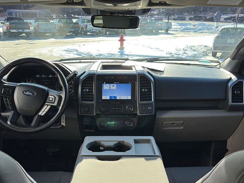 Used 2017 Ford F150 XLT w/ Equipment Group 302A Luxury image 9