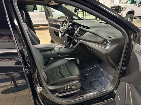 Used 2024 Cadillac XT5 Premium Luxury w/ Platinum Package image 11