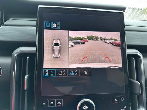Used 2025 GMC Acadia AT4 w/ LPO, Floor Liner Package AWD/4WD image 19