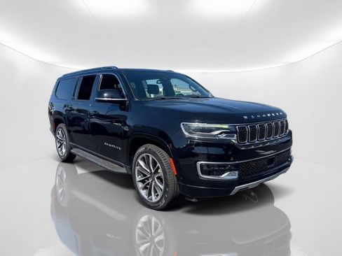 Used 2023 Jeep Wagoneer L Series II w/ Premium Group I AWD/4WD image 7