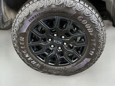 Used 2023 Chevrolet Colorado Trail Boss w/ Technology Package image 28