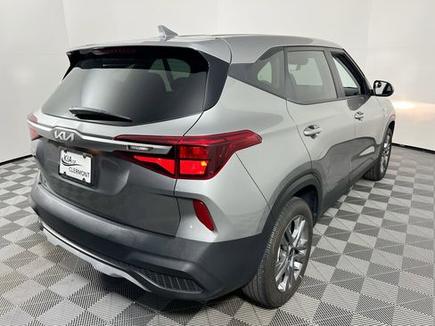 New 2026 Kia Seltos LX image 2