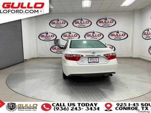 Used 2017 Toyota Camry XLE w/ Moonroof Package FWD image 7
