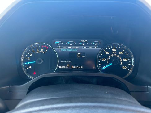 Used 2016 Ford F150 Lariat w/ Equipment Group 501A Mid image 20