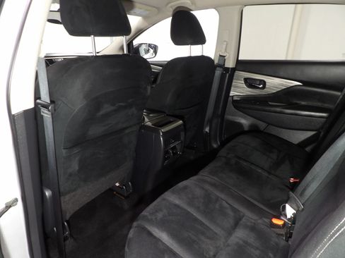 Used 2018 Nissan Murano SV AWD/4WD image 12