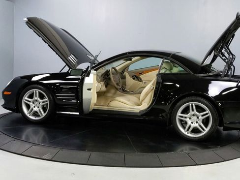 Used 2008 Mercedes-Benz SL 550 image 12
