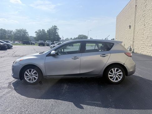 Used 2013 MAZDA MAZDA3 i Grand Touring FWD image 2