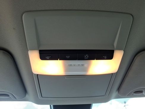 Used 2024 Nissan Altima 2.5 SV FWD image 17