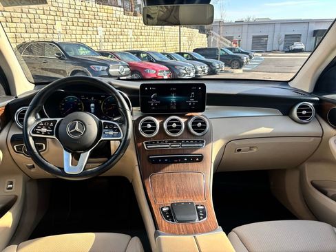 Used 2022 Mercedes-Benz GLC 300 4MATIC image 6