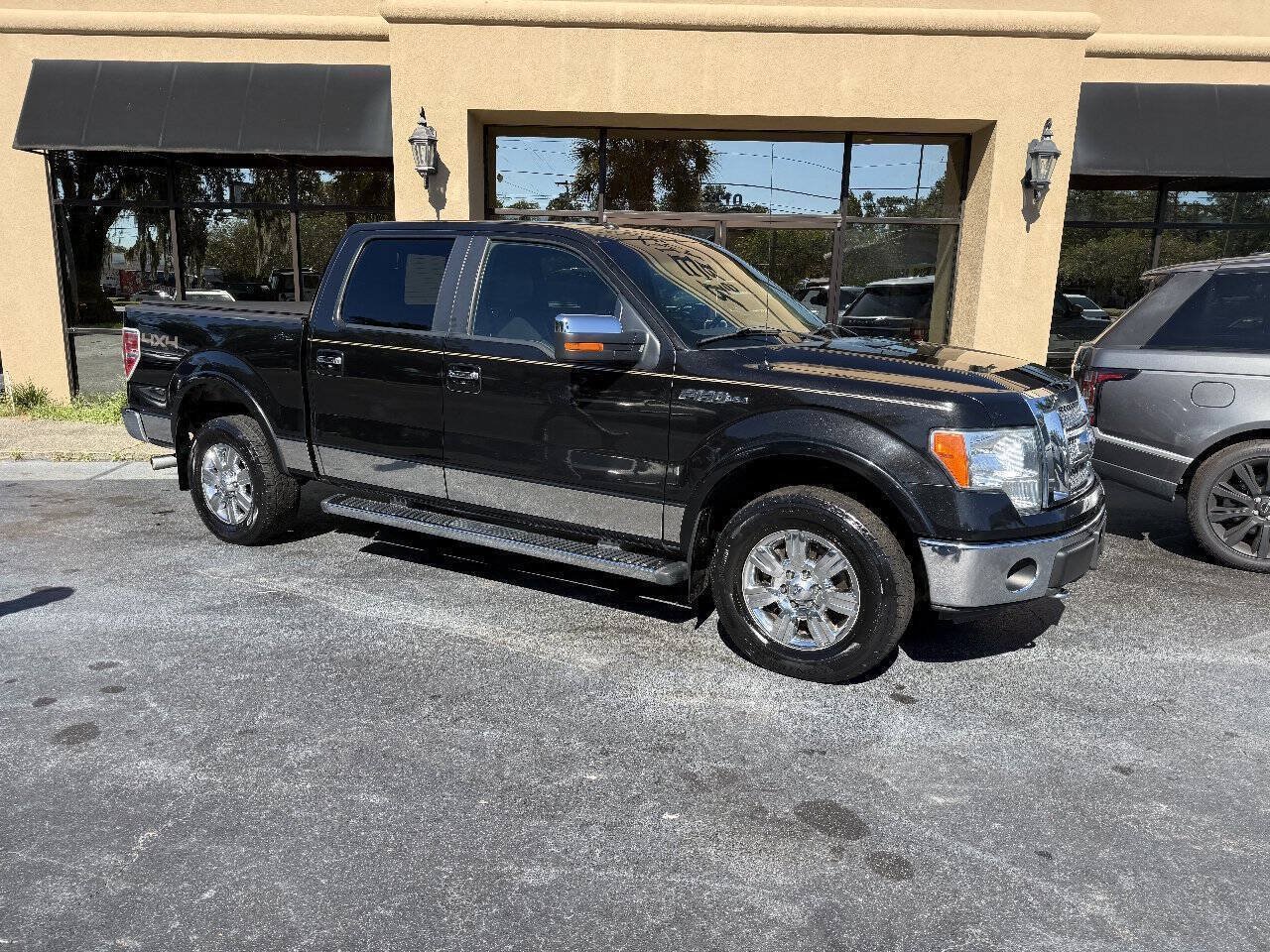 Used 2011 Ford F150 Lariat w/ Lariat Chrome Pkg AWD/4WD image 2