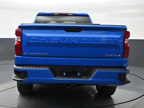Used 2026 Chevrolet Silverado 1500 Custom RWD image 4