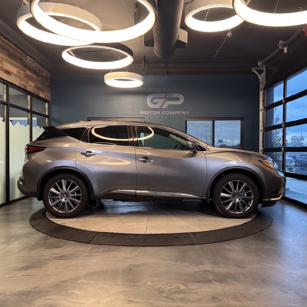 Used 2021 Nissan Murano SV w/ SV Special Edition Package AWD/4WD image 2