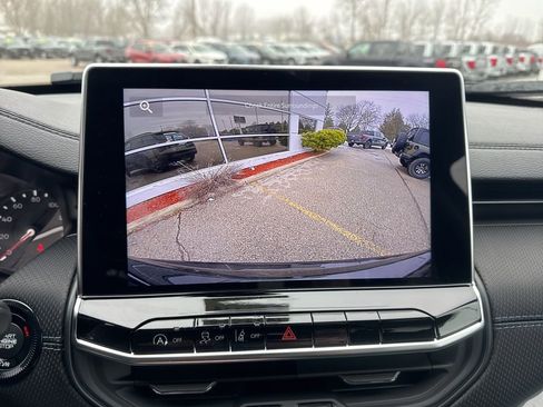 New 2026 Jeep Compass Latitude AWD/4WD image 15