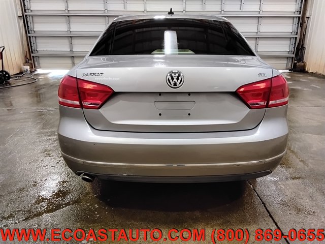 Used 2012 Volkswagen Passat 2.5 SEL FWD image 8