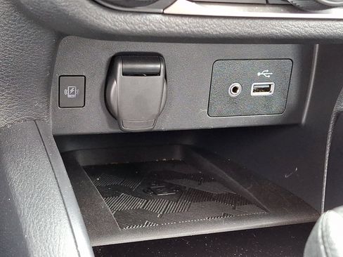 Certified 2025 Nissan Versa SV w/ Trunk Package FWD image 24