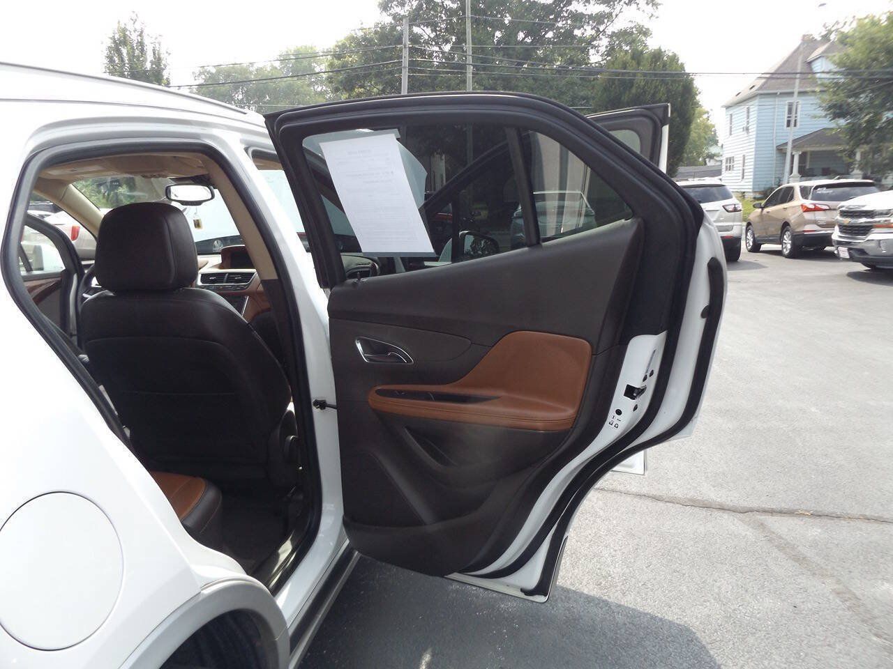 Used 2015 Buick Encore Leather AWD/4WD image 28