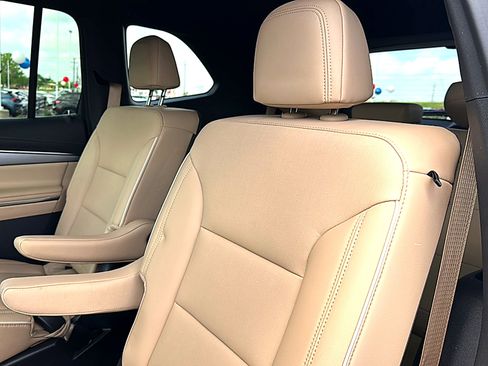 New 2026 Buick Enclave Preferred w/ Power Package FWD image 16