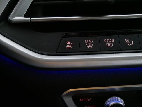 Used 2019 BMW X7 xDrive40i w/ Premium Package image 28