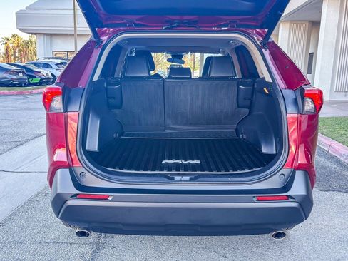 Certified 2020 Toyota RAV4 XLE Premium image 13