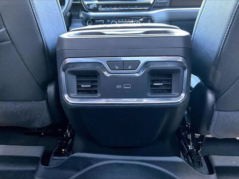 Used 2024 Chevrolet Silverado 1500 High Country w/ Midnight Edition AWD/4WD image 15