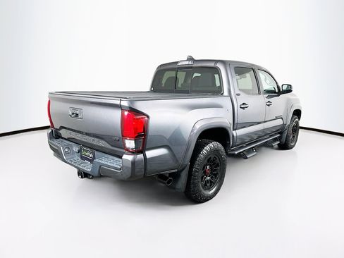 Used 2022 Toyota Tacoma SR5 w/ Technology Package RWD image 9