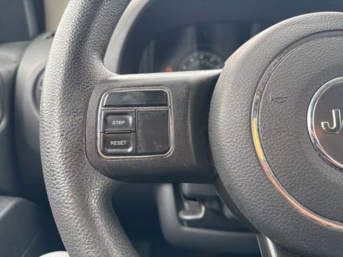 Used 2017 Jeep Compass Sport image 15