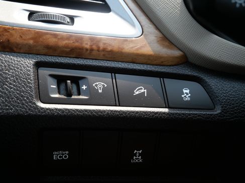 Used 2013 Hyundai Santa Fe Sport AWD/4WD image 26