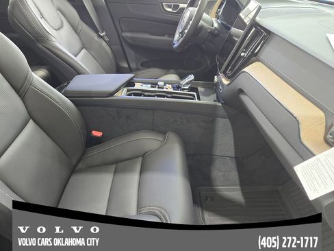 New 2026 Volvo XC60 B5 Ultra w/ Protection Package Premier AWD/4WD image 13