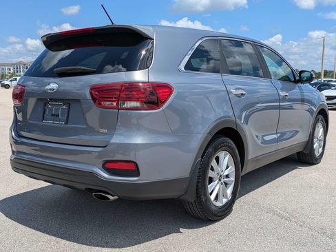 Used 2020 Kia Sorento LX FWD image 5