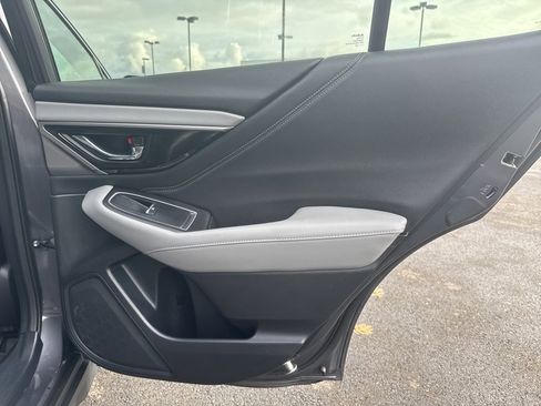 Used 2022 Subaru Outback Limited image 24