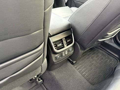 Used 2023 Subaru Outback Limited image 29