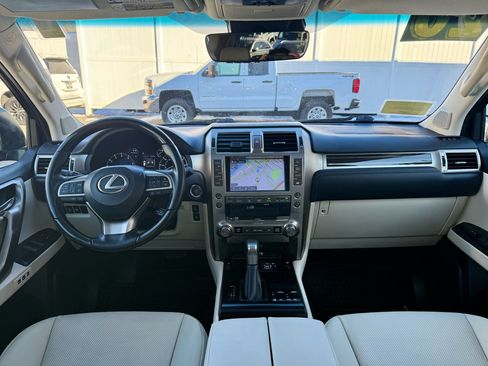 Used 2020 Lexus GX 460 Premium image 30