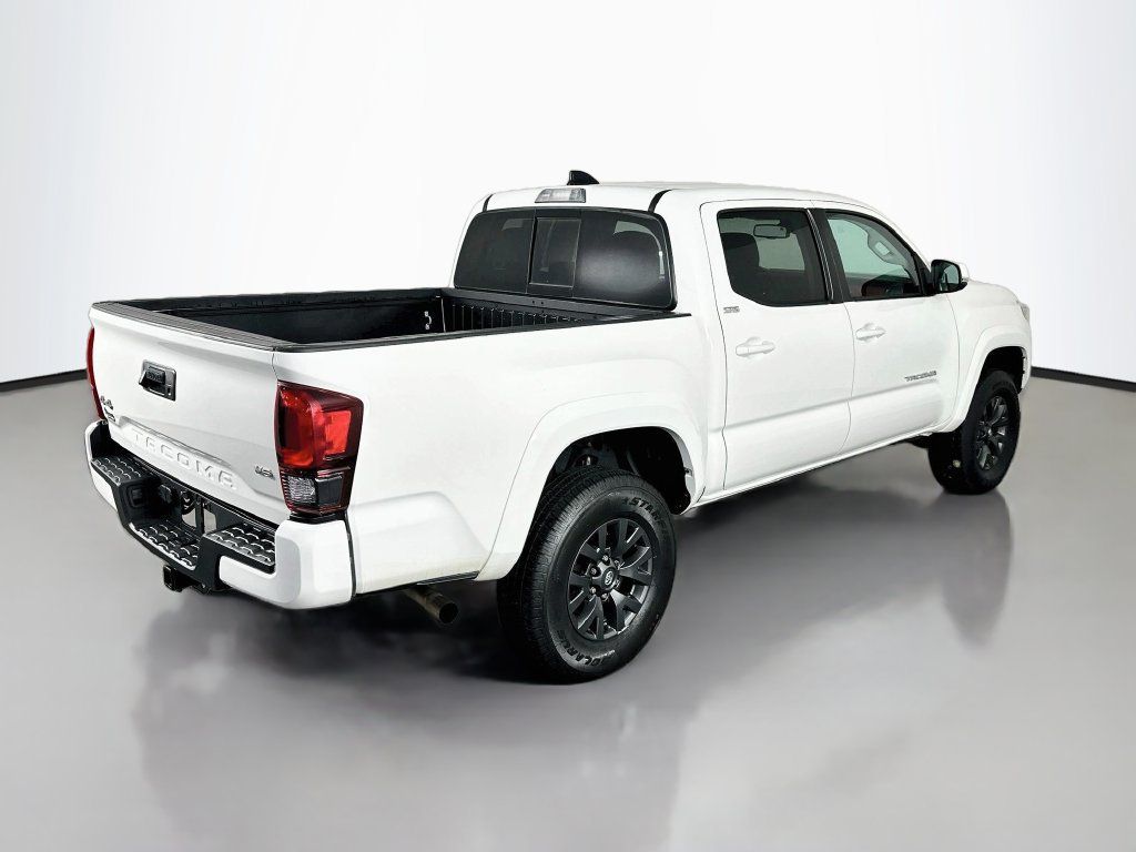 Used 2023 Toyota Tacoma SR5 w/ Technology Package AWD/4WD image 7