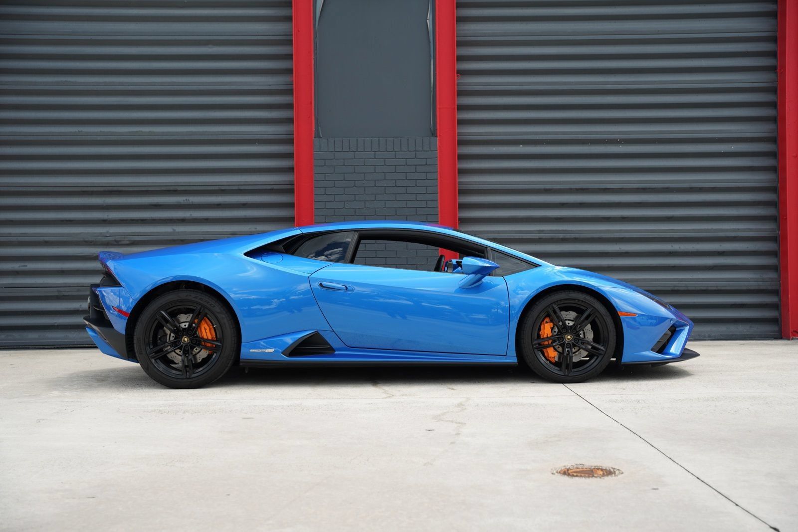 Used 2020 Lamborghini Huracan EVO RWD image 8