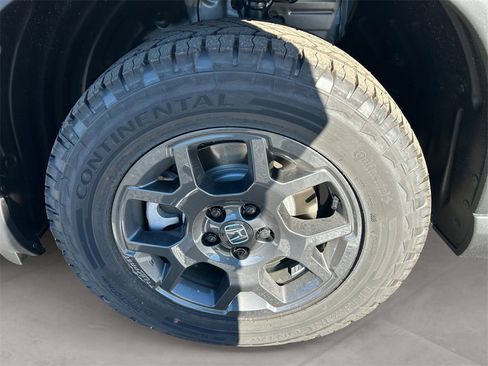 New 2025 Honda Pilot TrailSport image 14