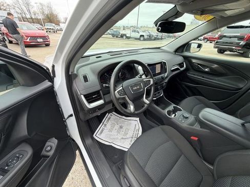 Used 2022 GMC Terrain SLE w/ Driver Convenience Package AWD/4WD image 15