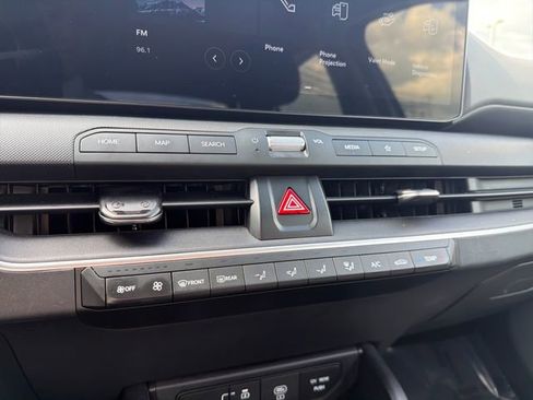 Used 2025 Kia K4 FWD image 20