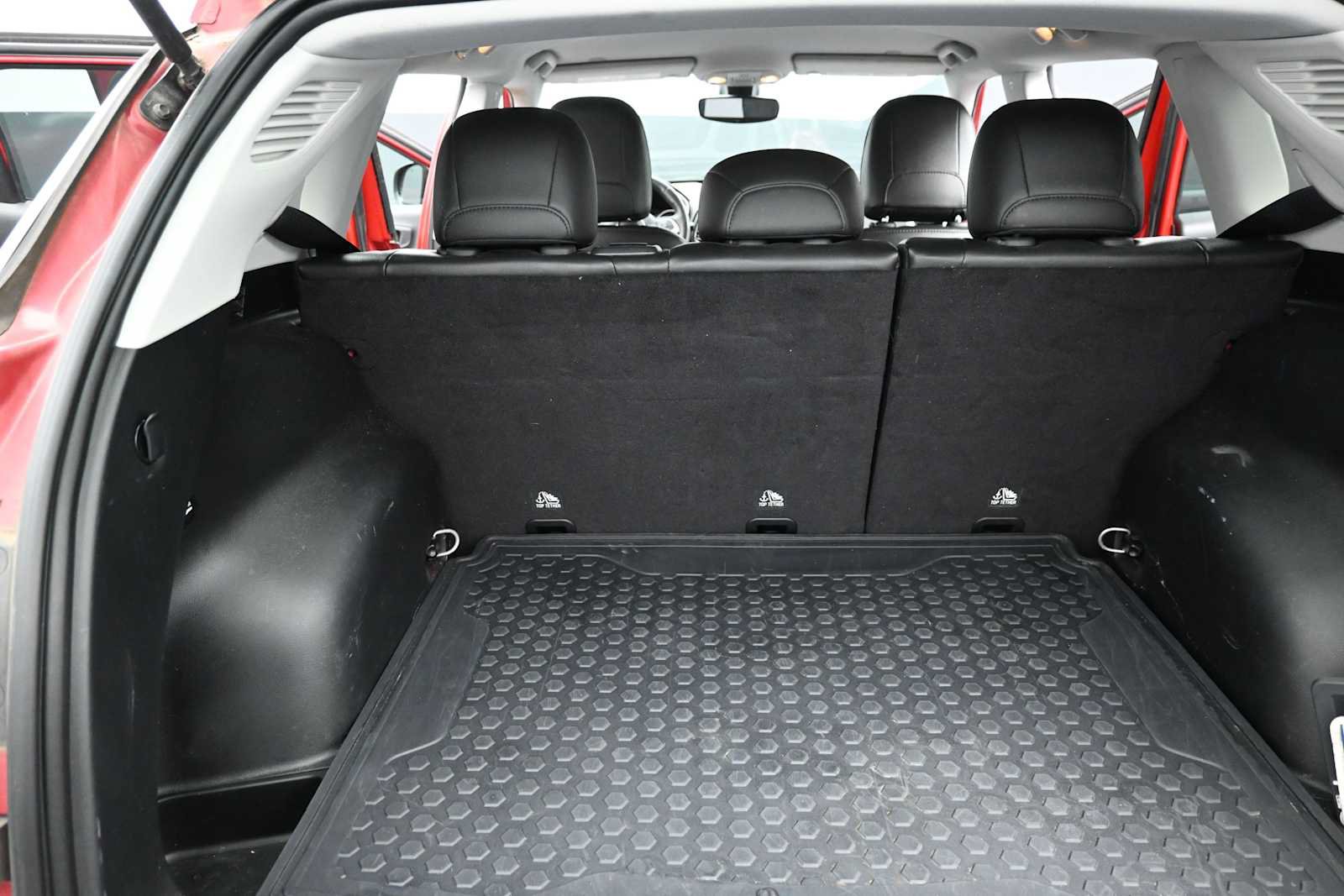 Used 2019 Jeep Compass Latitude w/ Popular Equipment Group AWD/4WD image 13