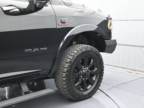 Used 2024 RAM 2500 Limited AWD/4WD image 47