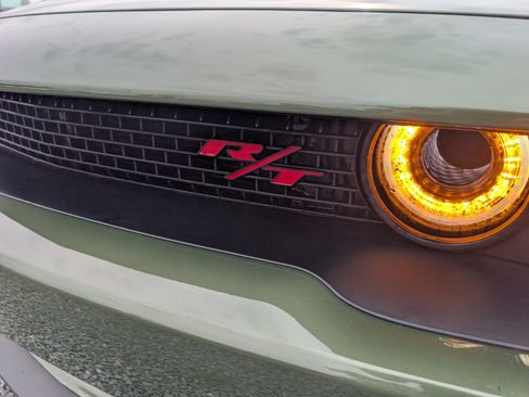 Used 2021 Dodge Challenger R/T Scat Pack RWD image 9