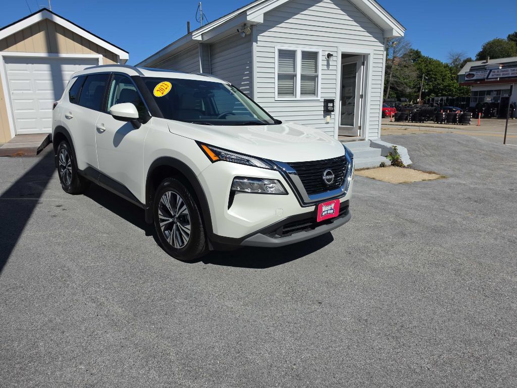 Used 2023 Nissan Rogue SV w/ SV Premium B Package AWD/4WD image 2