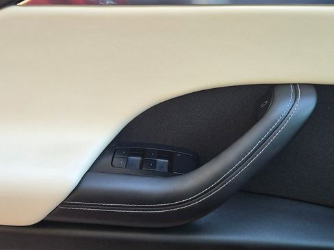 Used 2023 Tesla Model X Plaid image 21