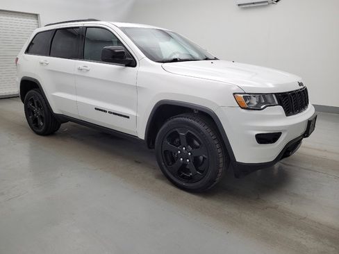 Used 2020 Jeep Grand Cherokee Laredo AWD/4WD image 11