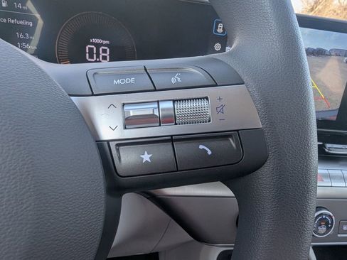 New 2026 Hyundai Kona SE FWD image 19